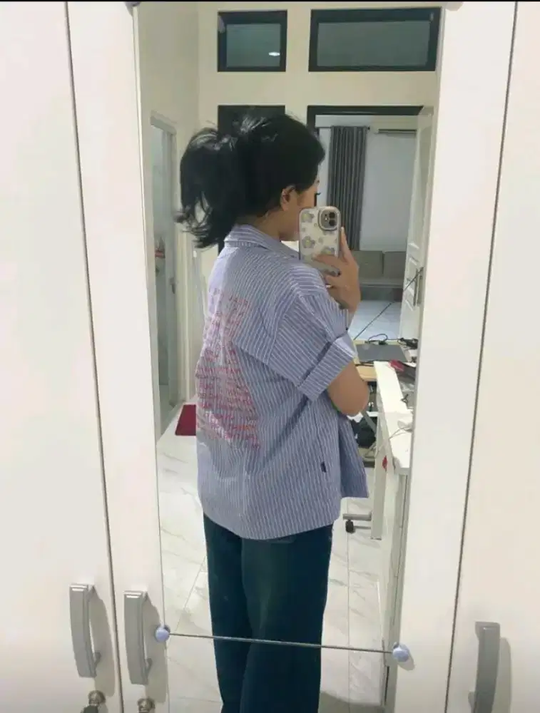 kemeja boxy uk M ( hokidoky )blm pernah dipake masih baru banget