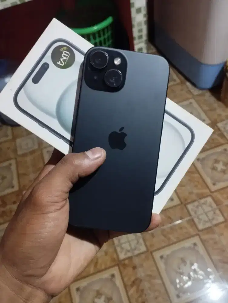 Iphone 15  ibox 256 f