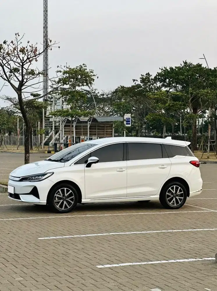 [CASH] BYD M6 2025 Putih 7 Seater Keluarga EV 420 KM Jual Cepet