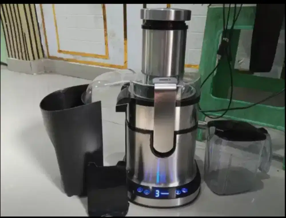 Power juicer merek Signora digital