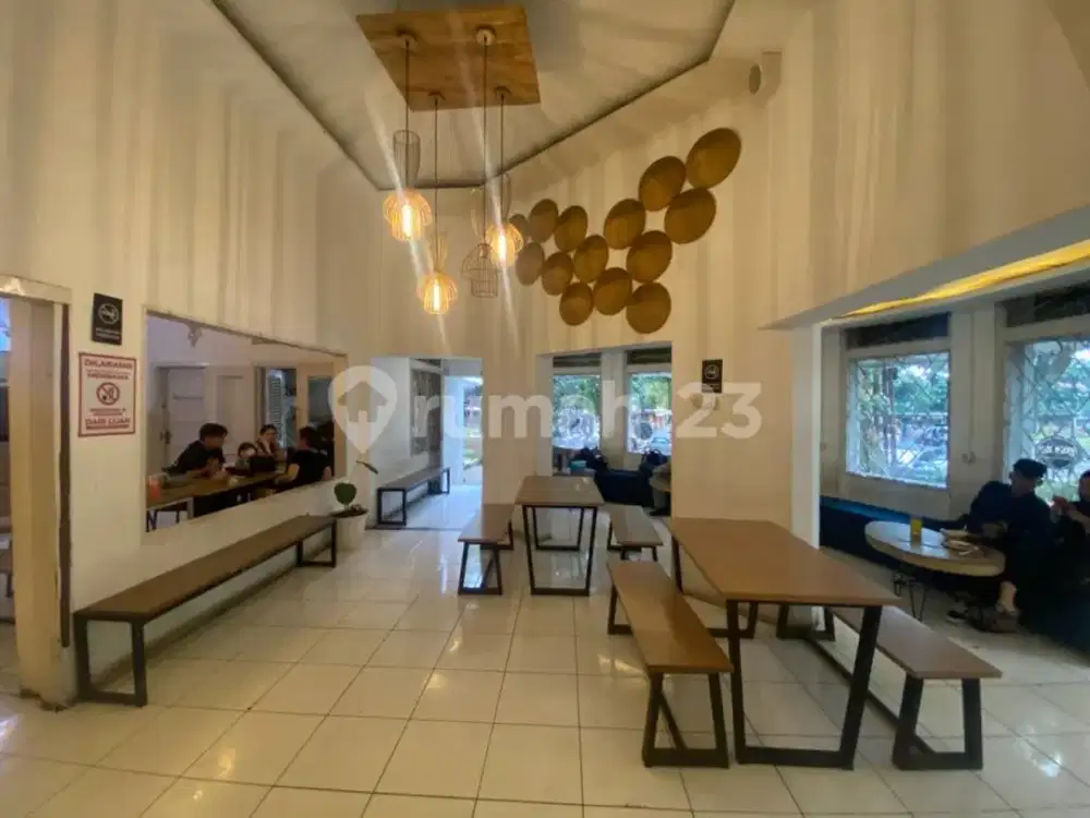 Rumah dan Ruang Usaha di Sayap Riau Dkt Gedung Sate Bandung Kota