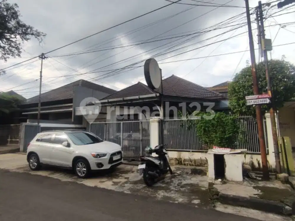 Rumah Terawat Favourite Sayap Riau Bandung
