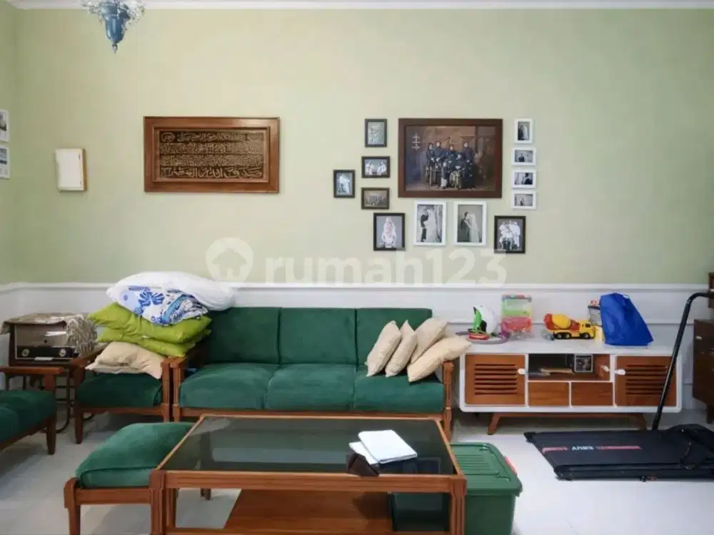 Rumah Bagus Siap Huni di Setra Dago Antapani Bandung
