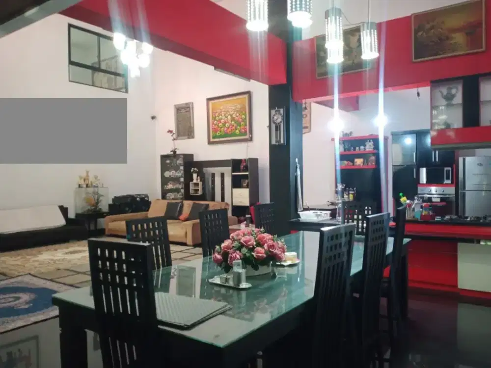 Dijual rumah 2 lantai di cluster heliconia harapan indah Bekasi