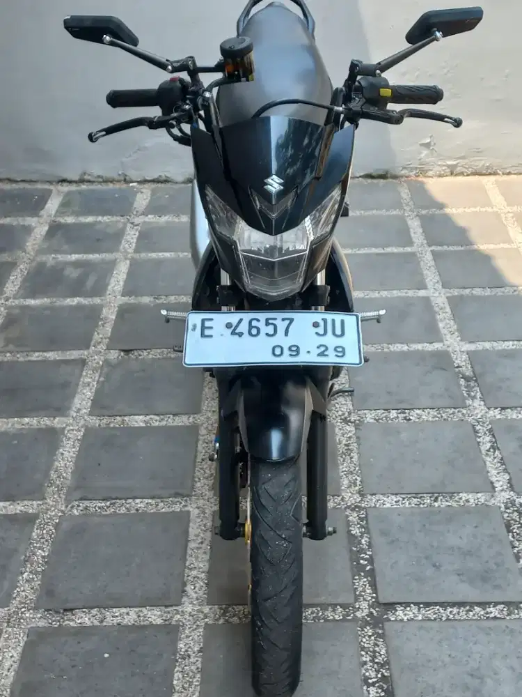 Suzuki satria 2019 black predator