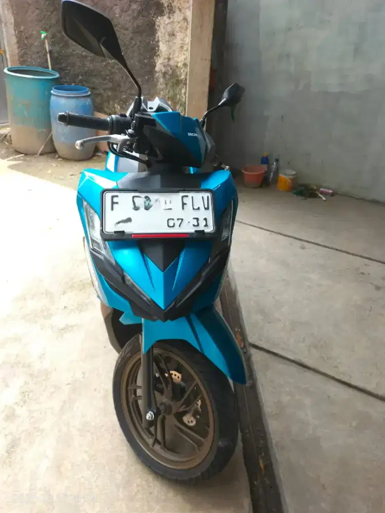 All new Vario 125 EVO ISS