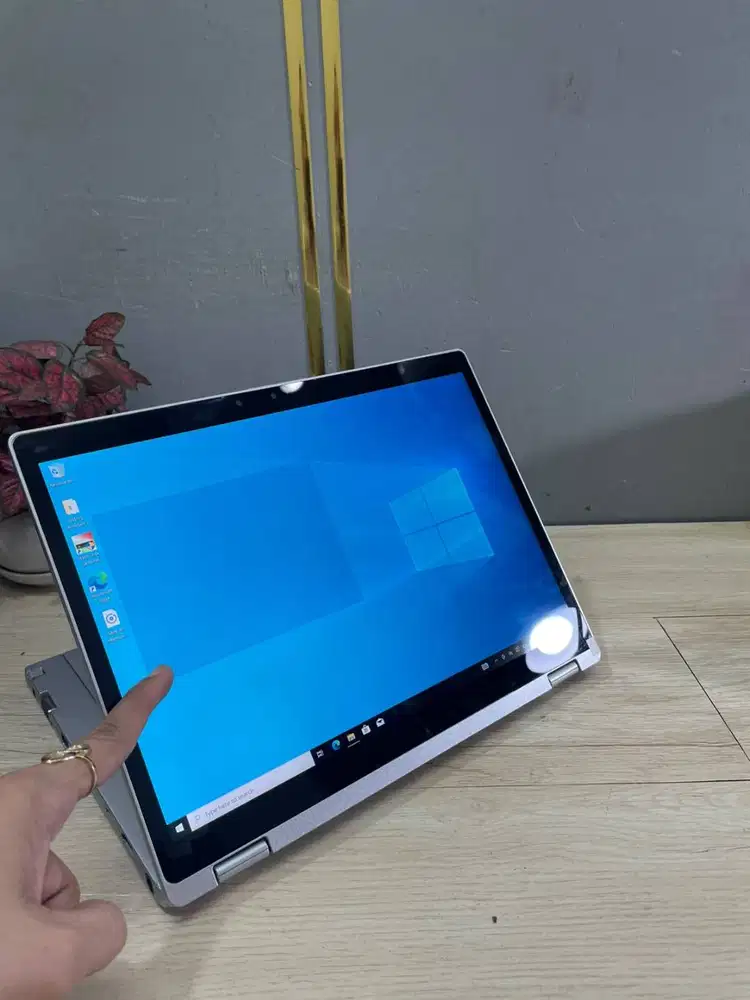 Laptop panasonic ringan 900gram core i5 g11 16gb sekolah kuliah kerja