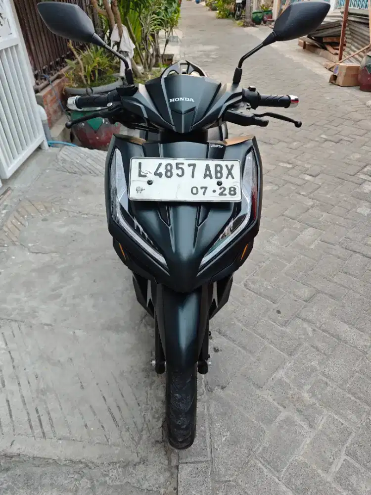 Vario 125 2023 km 25 rb istimewa samsat manyar