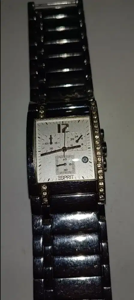 Dijual Jam Tangan Chrono Stainless Steel merk ternama Esprit Original.