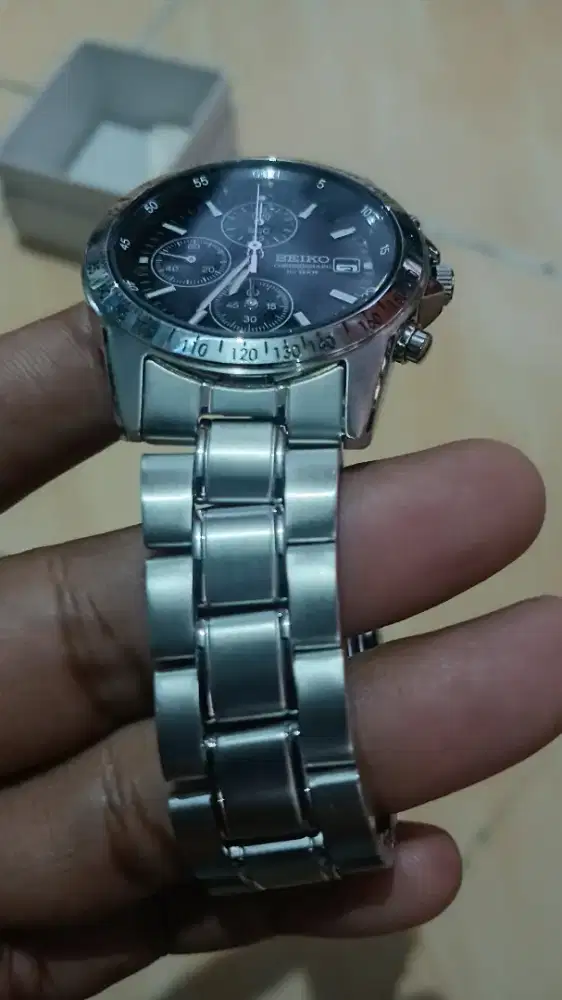 Jam tangan seiko