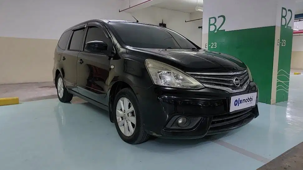 DP MURAH Nissan Grand livina 1.5 XV Bensin-AT 2016 Hitam CTKKB
