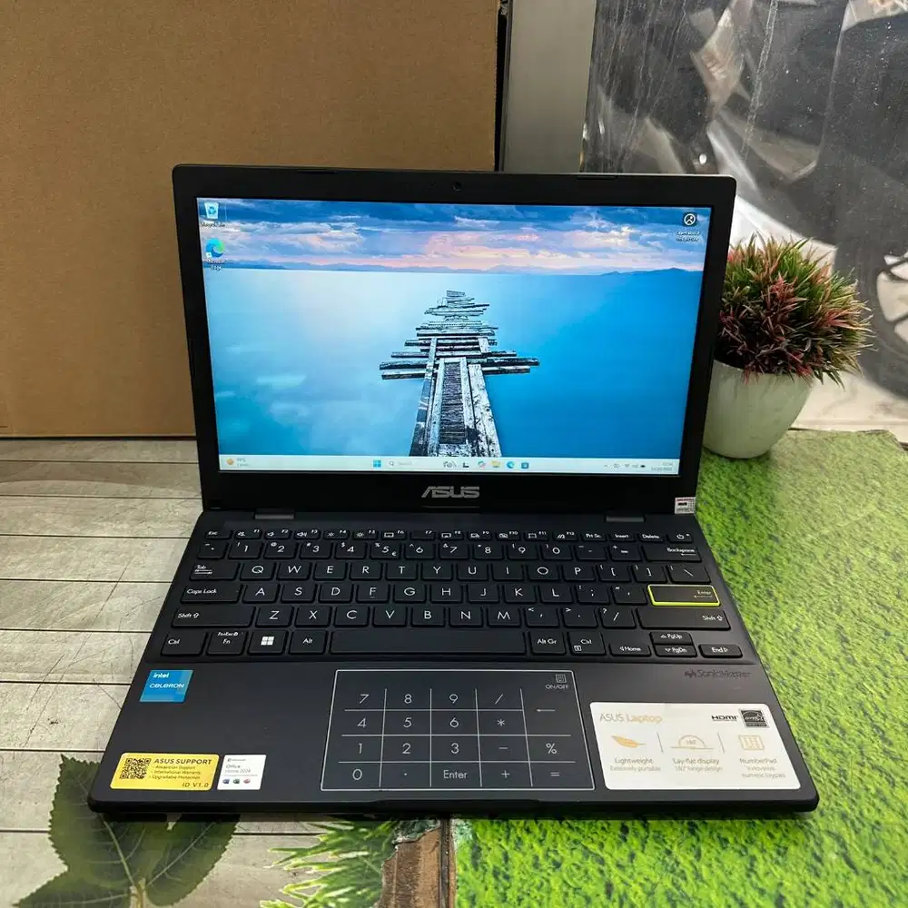New Asus Vivobook E210KA Celeron N4500 8GB 256GB 12 HD Windows 11