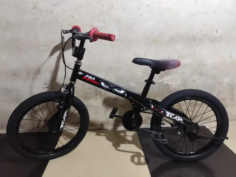 Sepeda bmx ukuran 18 siap pakai