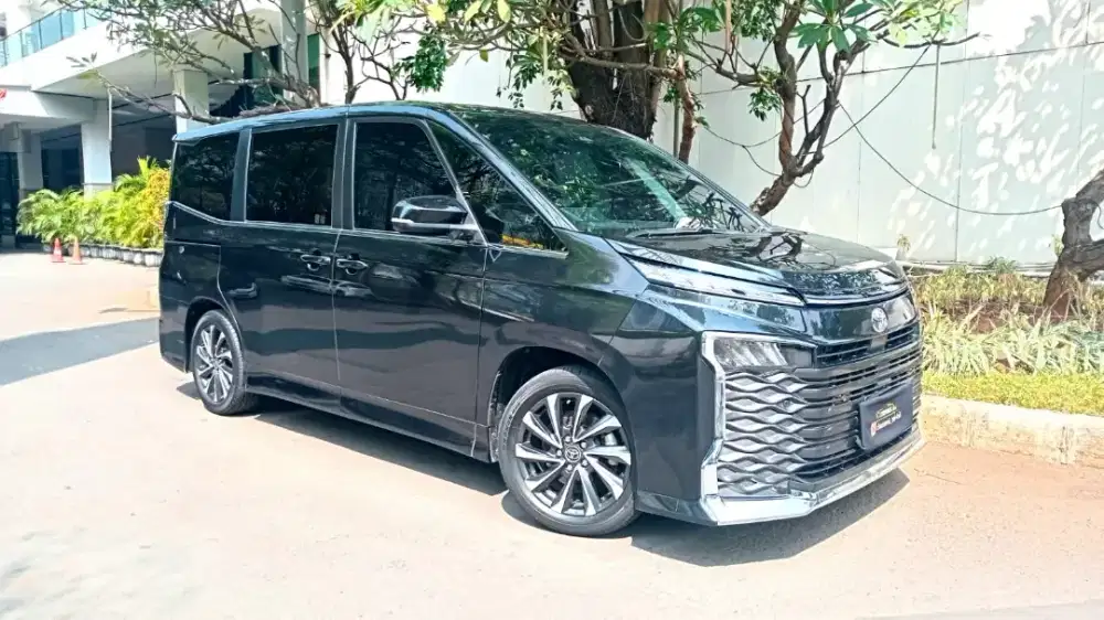 TOYOTA ALL NEW VOXY 2023 BLACK GLITTER