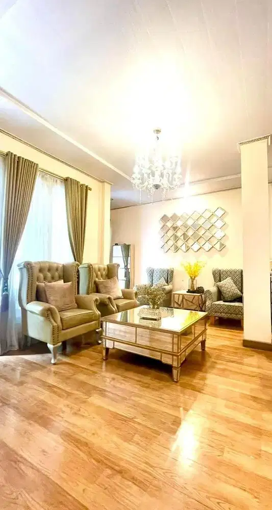 Dijual Rumah Cantik Full Furnish di Kota Wisata Cibubur
