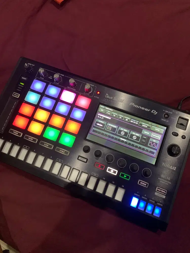 toraiz sp-16 profesional sampler