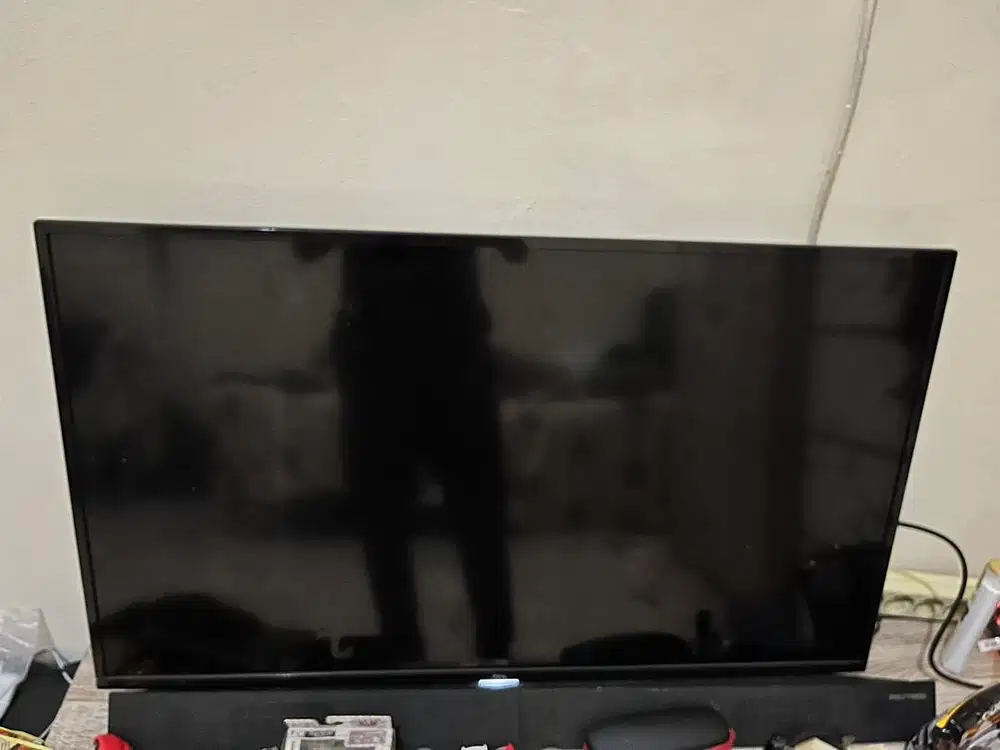 TV TCL LED 40 inch Tv Digital + bracket telescopic.