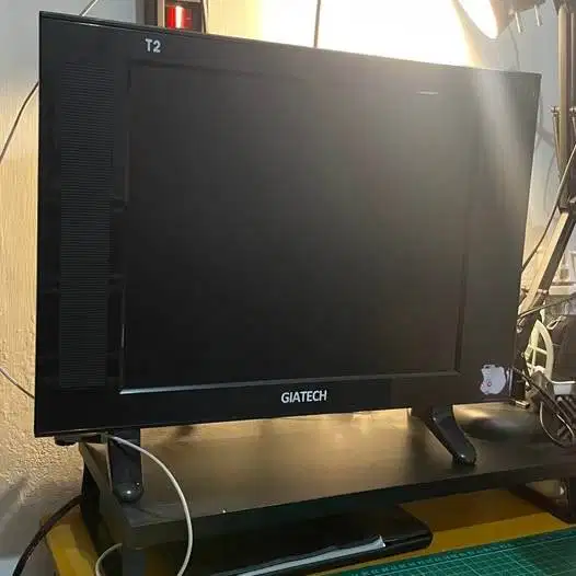 TV LED GIATECH 17 inch