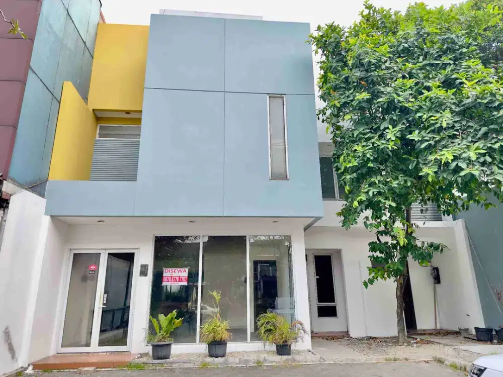 DISEWAKAN RUMAH USAHA KOMERSIAL STRATEGIS SIAP HUNIII BISA BUAT KANTOR ,USAHA,DLLTHE ICON BROADWAY