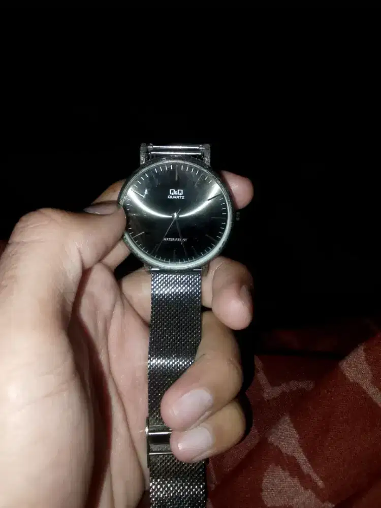 Jam tangan Q&Q Quartz