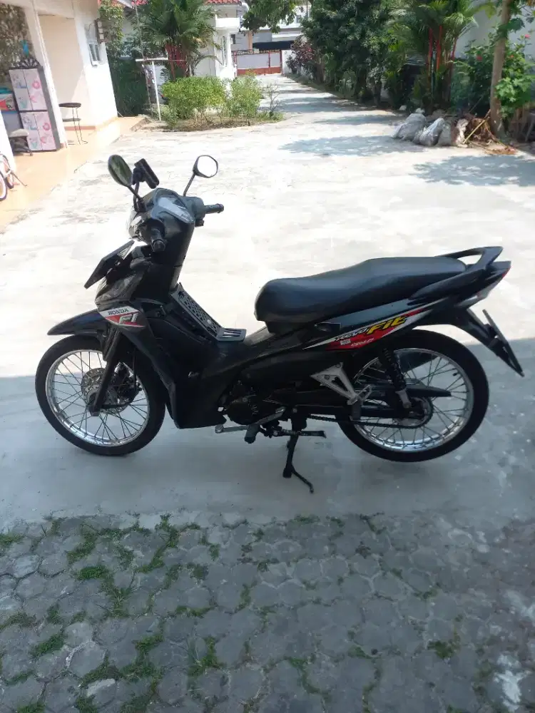 Jual motor honda revo fit