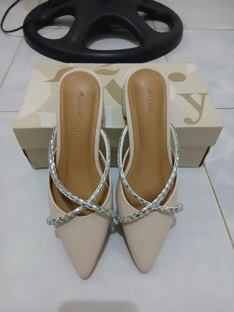 Dijual sendal wanita size 37