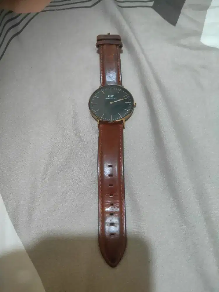 Jam tangan Daniel Wellington