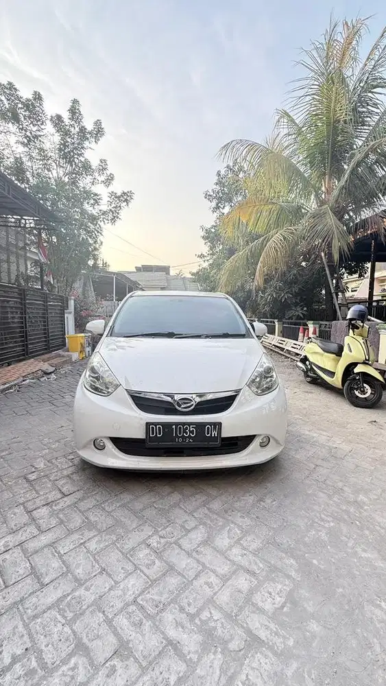 Jual mobil bekas