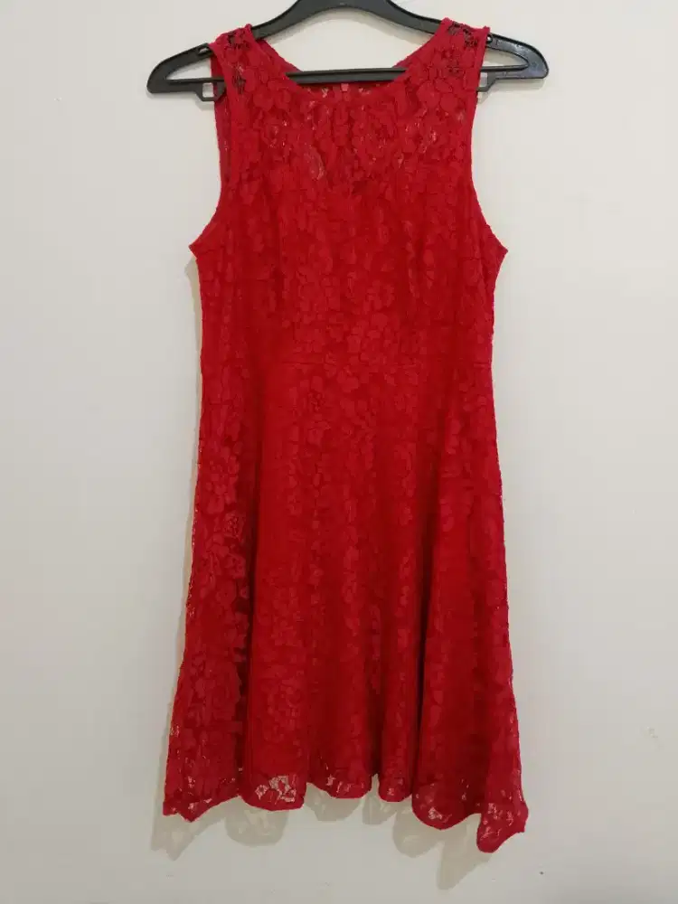 Mini dress tanpa lengan