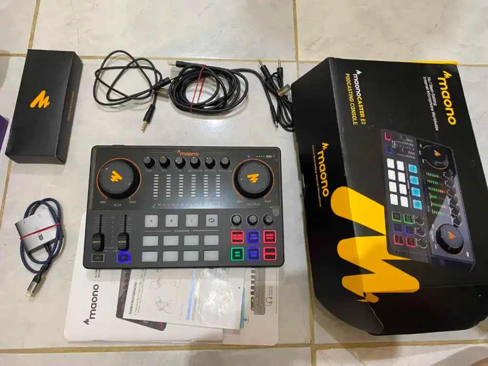 Paket Streaming/Podcast Complete Set(Maono E2 + Fifine AM8)