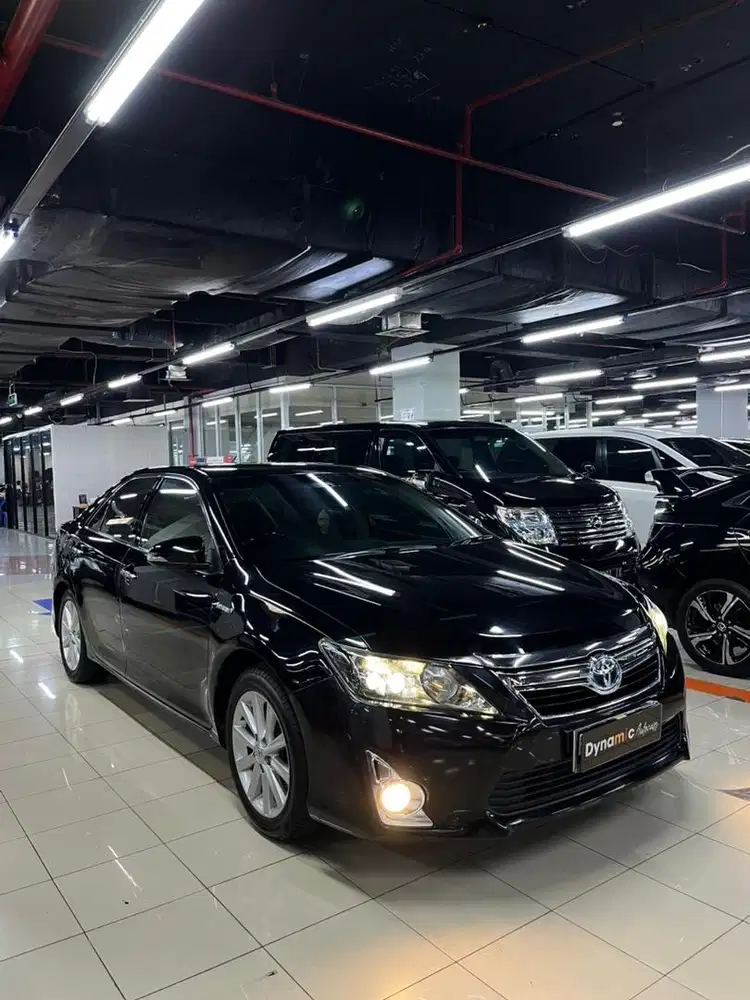 Toyota Camry Hybrid thn 2013  Pajak Bln 4 thn 2027 Service Record