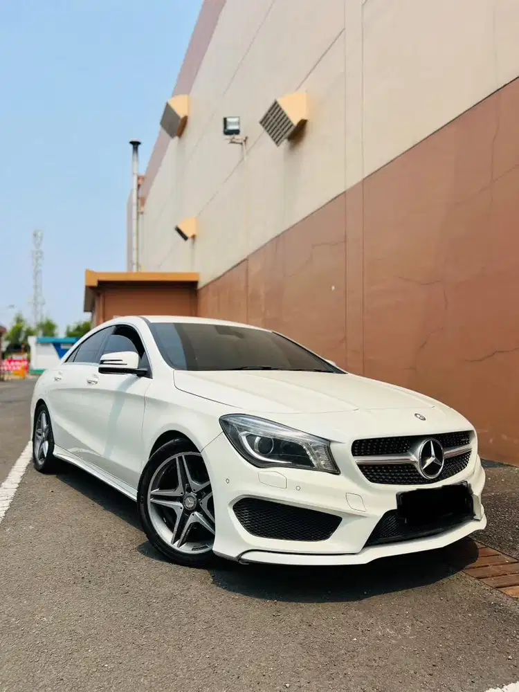 MURAH MERCEDES CLA200 AMG COUPE FRAMELESS SPORTY LOW KM ANTIK MULUS