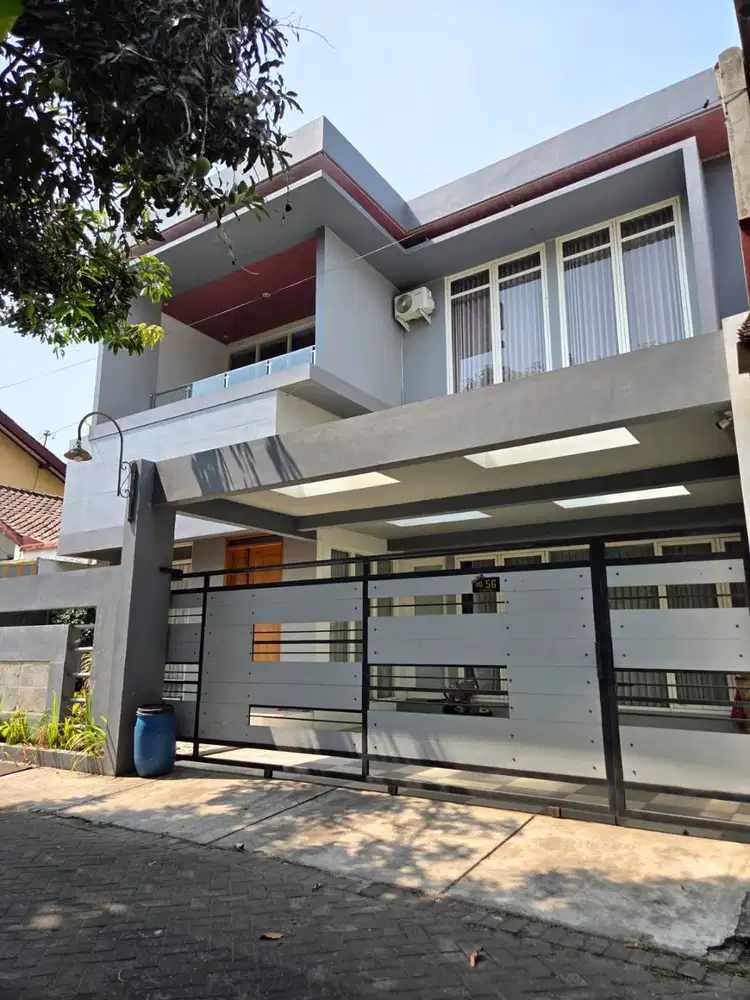 Rumah Lux Strategis di Nogotirto dekat Jalan Godean