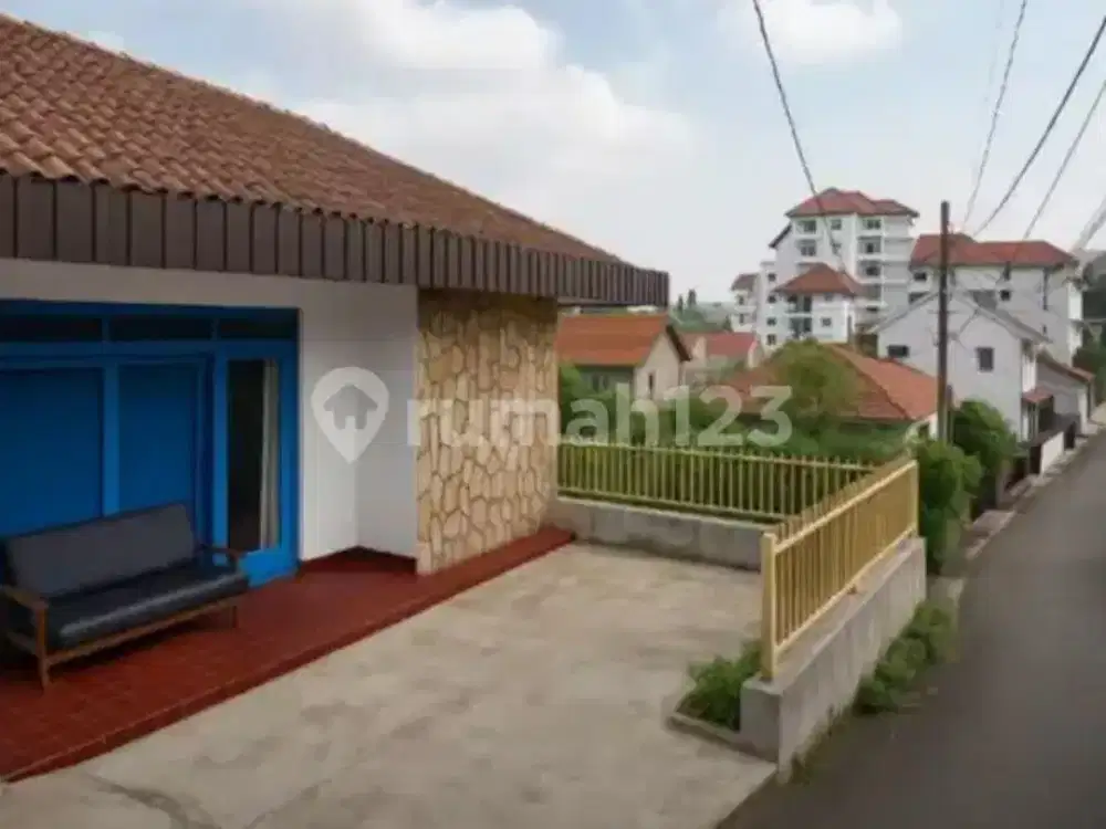 Rumah Strategis Cocok untuk Kos-Kosan Dago