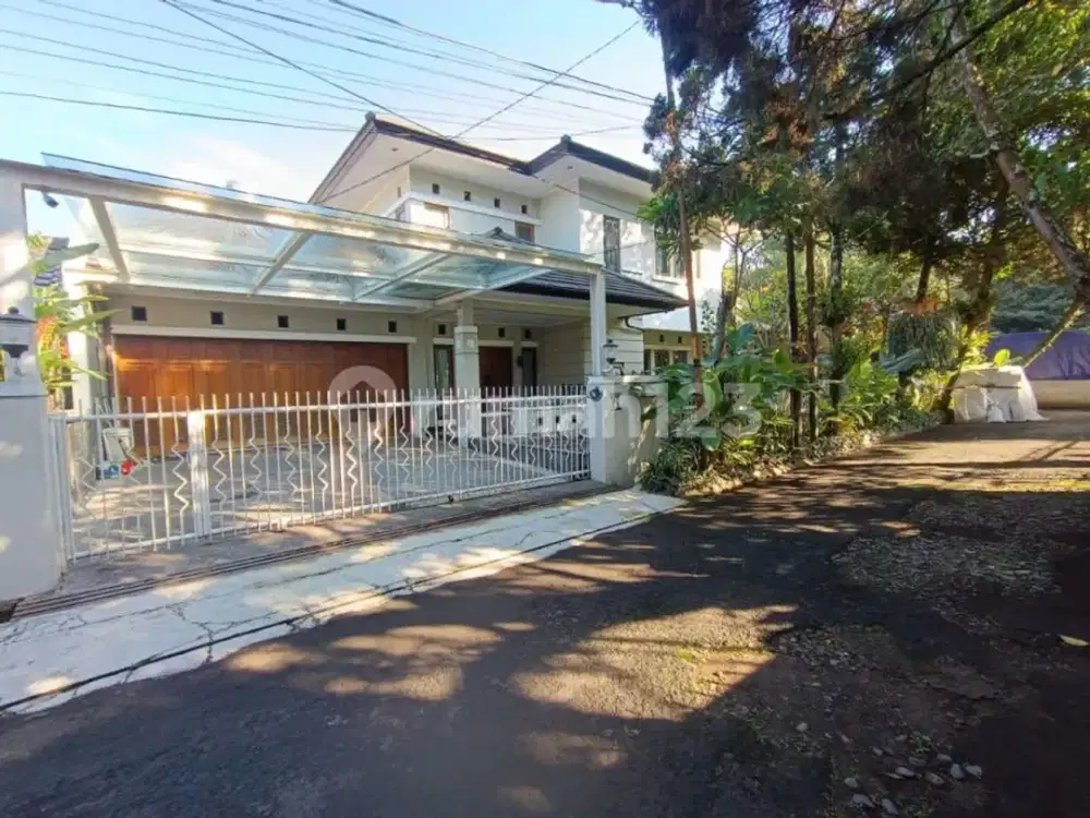 Rumah Bagus Mewah di Dago Asri Dekat Unpad Dipatiukur Itb Bandung