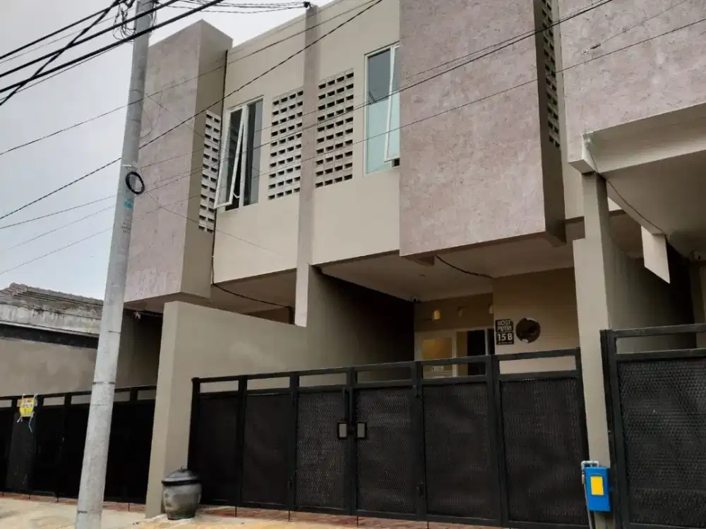 SIAP CUAN, RUMAH KOS Putri Aktif, Sudah Full Penghuni, Strategis, Jl Tata Surya Dinoyo Malang