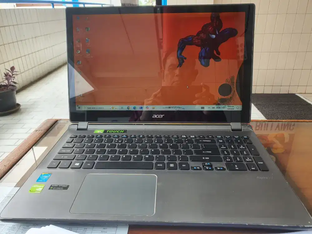 Laptop Gaming Acer Aspire V5 573PG 
Ram 8GB HDD 500GB:  merah,Tompel