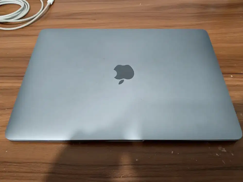 Macbook Pro 13 2017 Two Tunderbolt 3 Ports 8/128