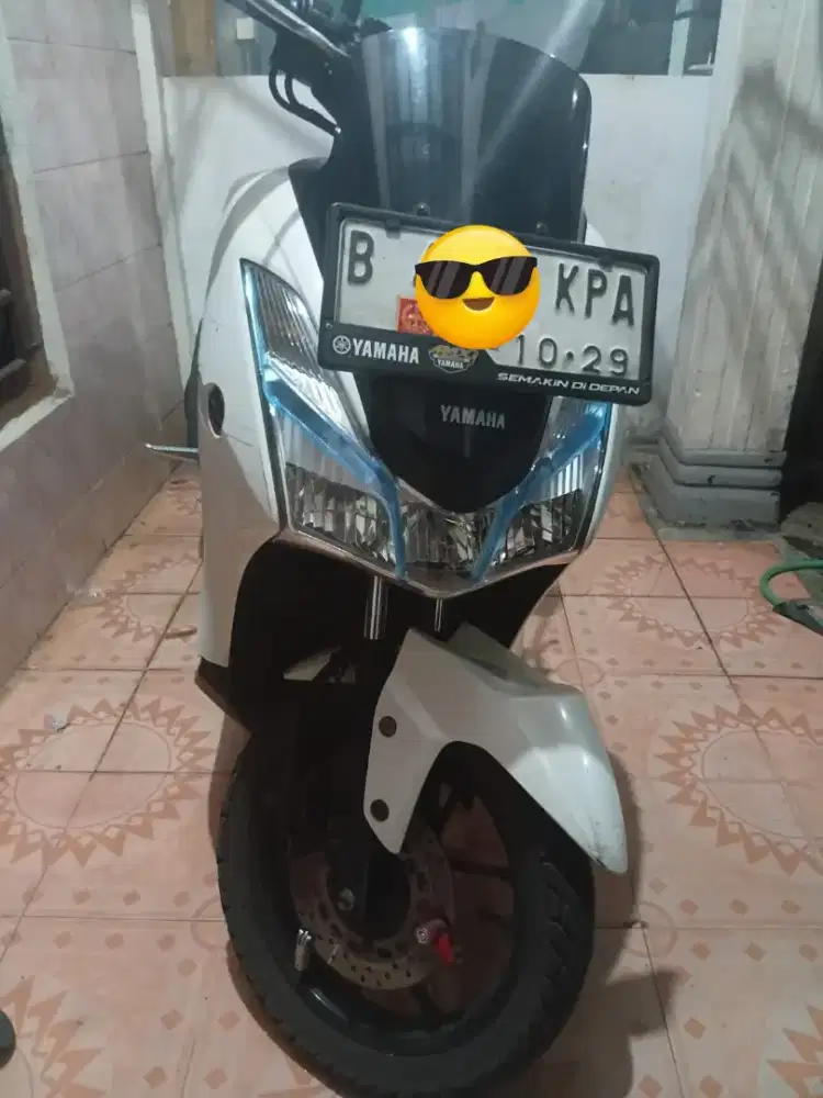 Jual motor yamaha lexi 2019 125cc pemakaian pribadi surat2 lengkap