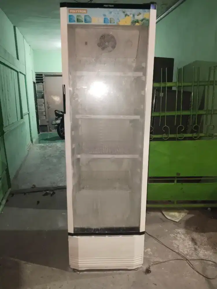 Showcase polytron ukuran jumbo normal dingin siap pakai