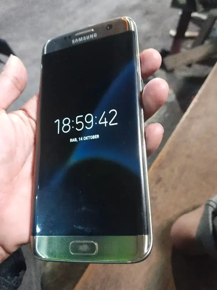 Samsung s7 edge 4/32