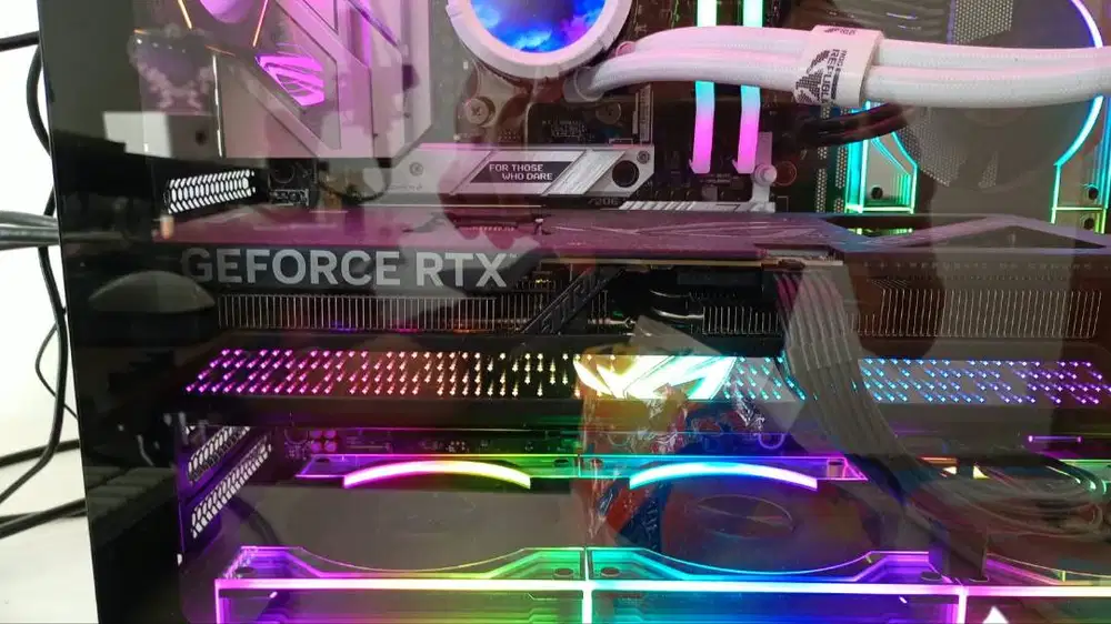 Jual Santai VGA Pribadi: ASUS ROG Strix RTX 5070 Ti 16GB (Pemakaian 10