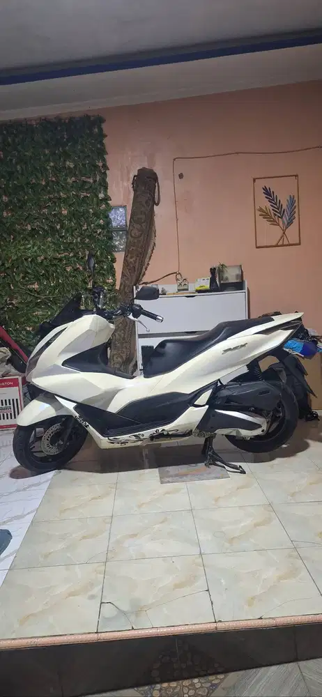 Honda PCX CBS thn 2021