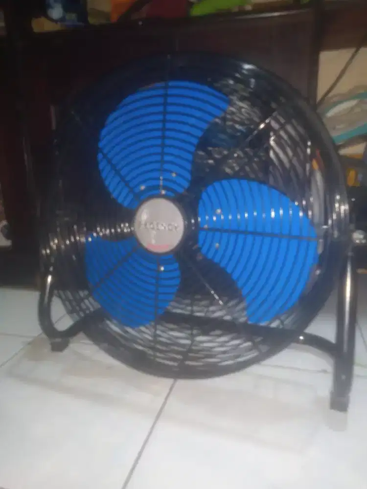 Kipas angin regency 18 inci