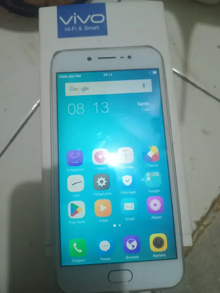 Vivo y 67 ram 6/128 normal