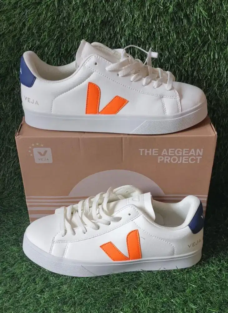 Sepatu serba 250.000
