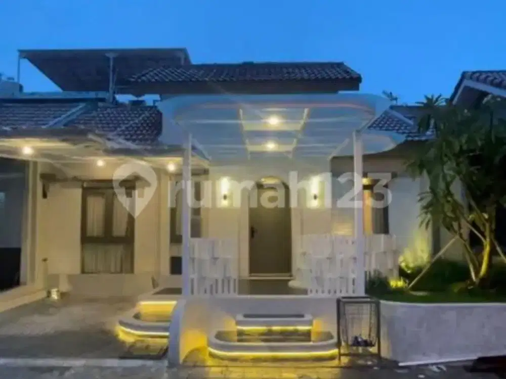 Turun Harga Ratusan Juta! Rumah Full Furnished tinggal bawa Koper desain cantik di Kota Baru Parahyangan