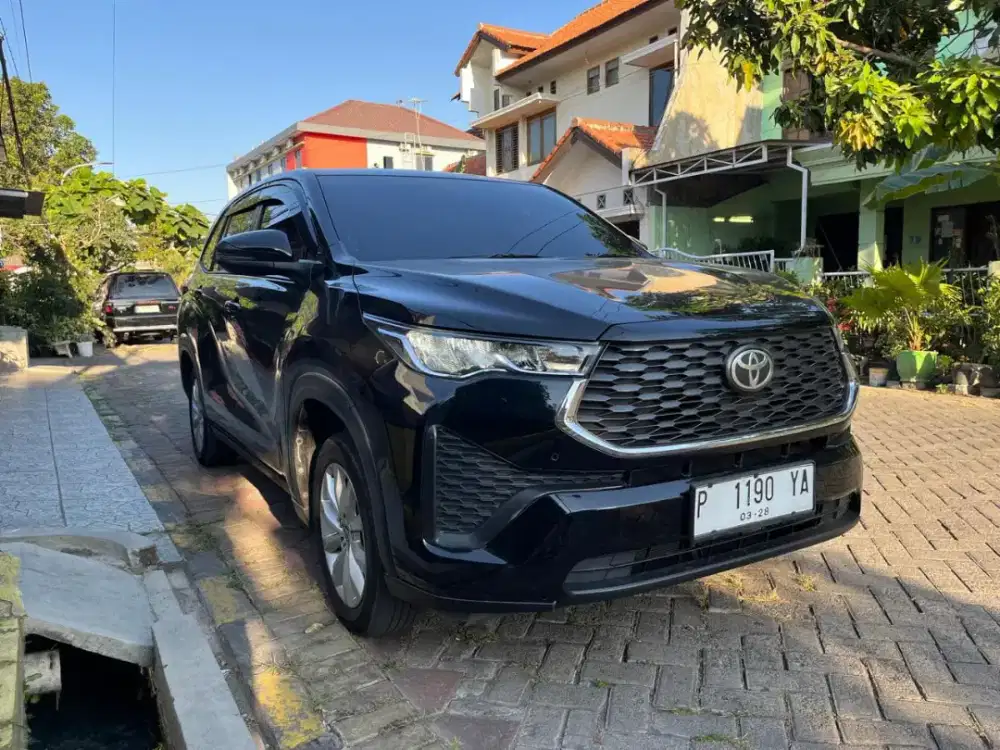 TOYOTA INNOVA ZENIX V 2.0 BENSIN MATIC 2022 HITAM READY