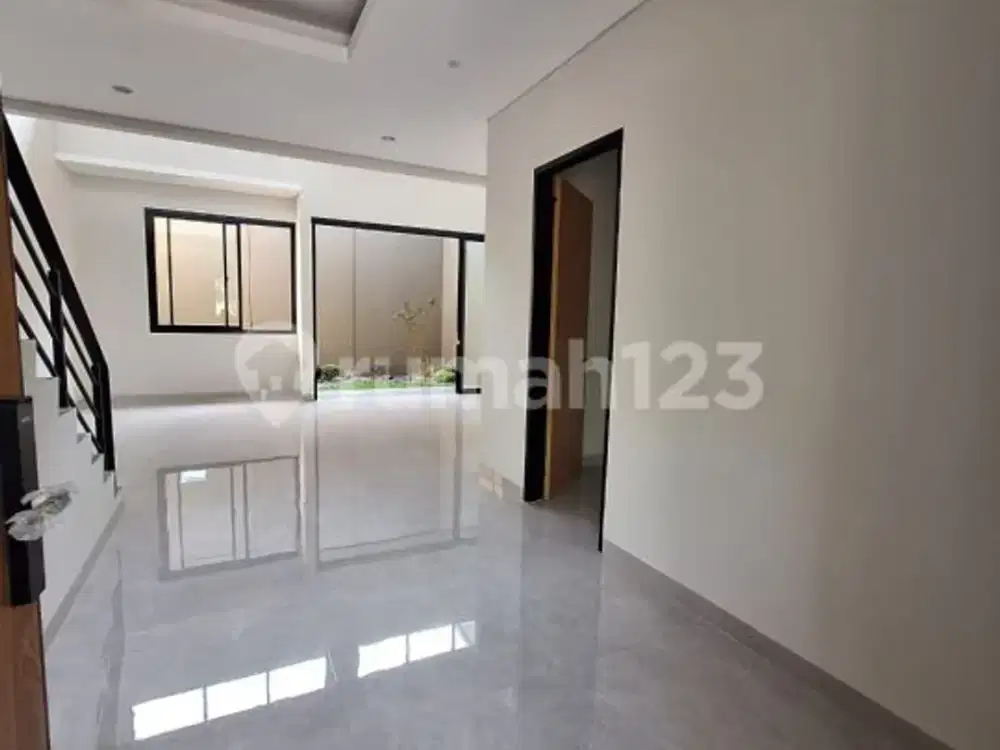 Rumah Baru Gress 2 Lantai di Singgasana Pradana dengan Material Lux Minimalis Modern
