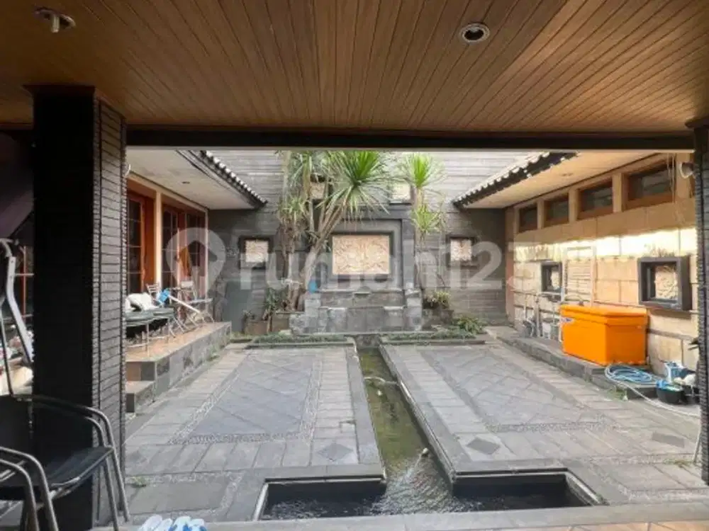 Hitung Tanah Saja! Rumah Luasan Besar Terawat Di Area Sayap Pasteur - Sukamulya